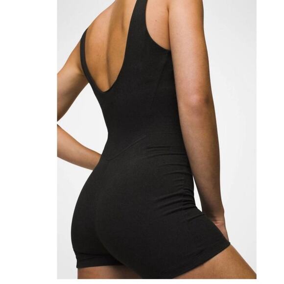 PRANA Heavana Hot Spell Shortie one piece Black Heather Size Medium NWT - Picture 2 of 9